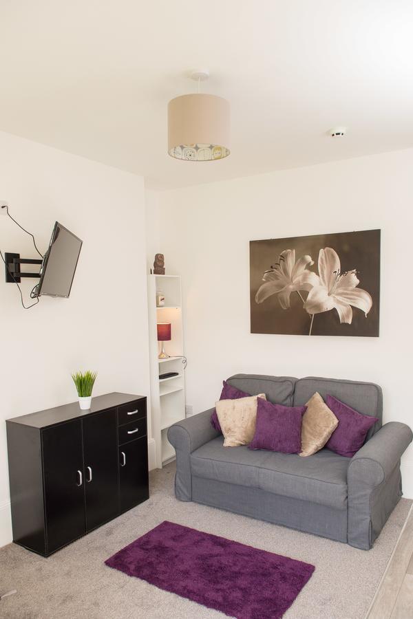 Moseley Mews Village Suites - Purple Birmingham Dış mekan fotoğraf